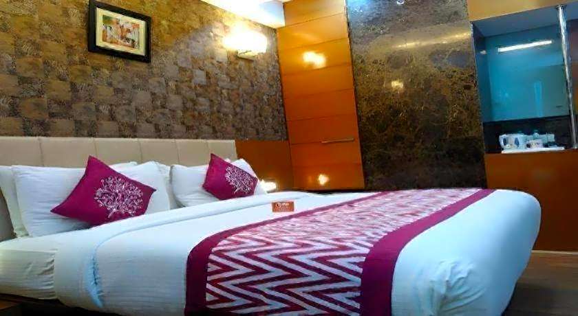 Hotel Signature Grand