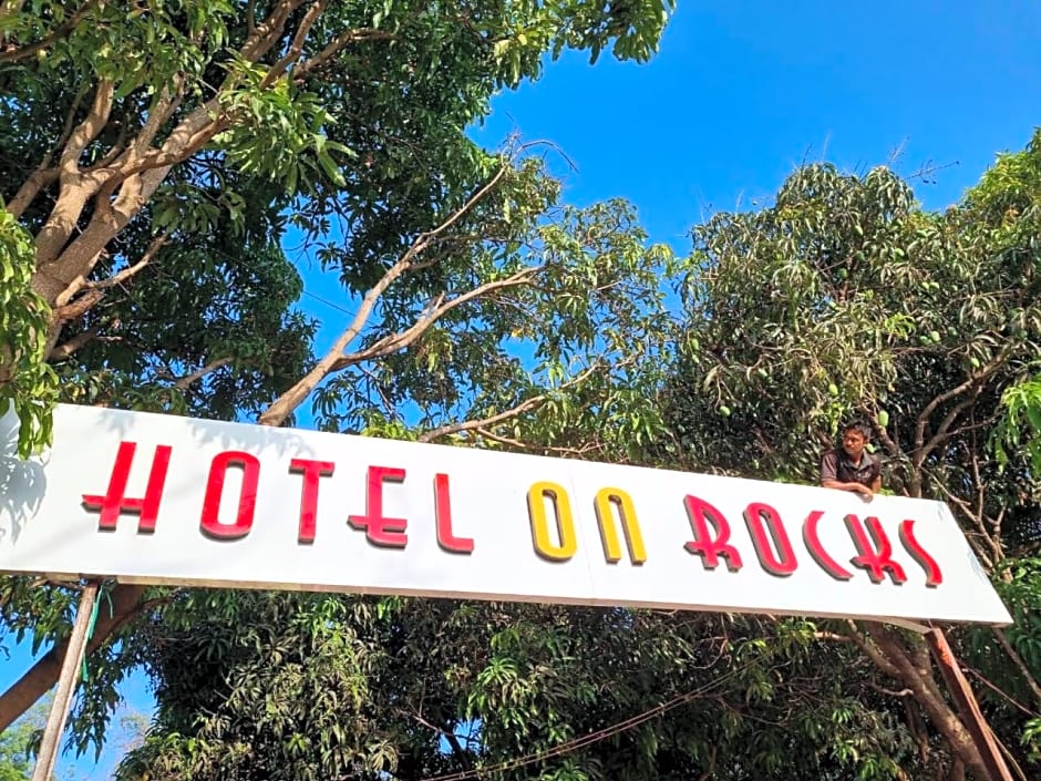 HOTEL ON ROCKS