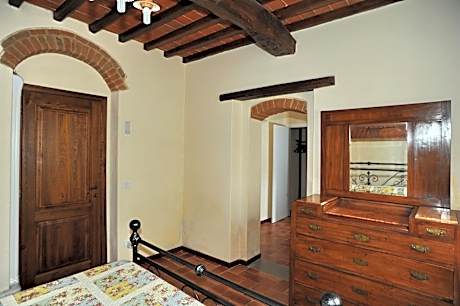 One-Bedroom Apartment (2 Adults)