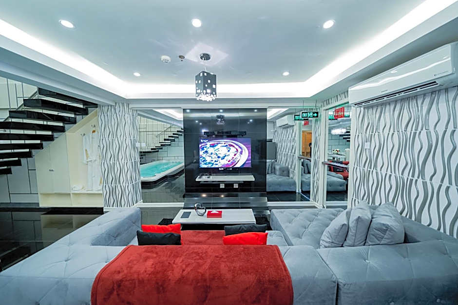 Luks Lofts Hotel & Residences