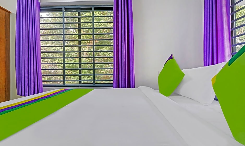 Treebo Nirupama Apartment, 750 M From Aluva Railway Station