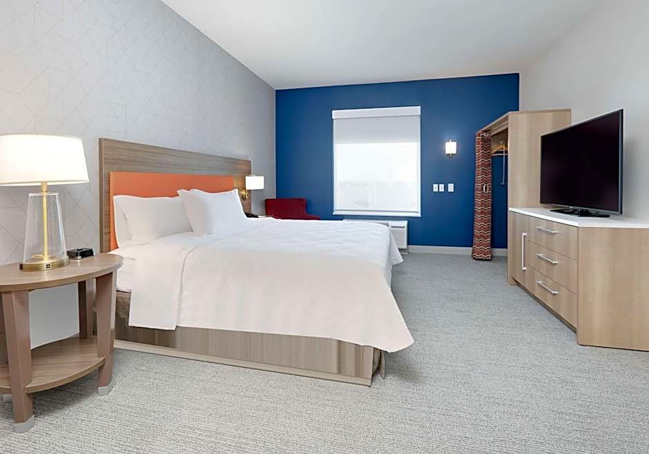 Photo 1 of 5 of 1 Bedroom 1 King Bed Suite