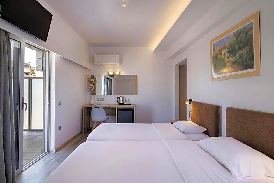 Xenophon Hotel