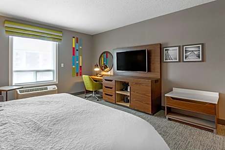 1 King Bed Accessible Room Nonsmoking