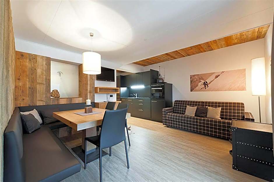 Burgus - Design Suites & Apartments