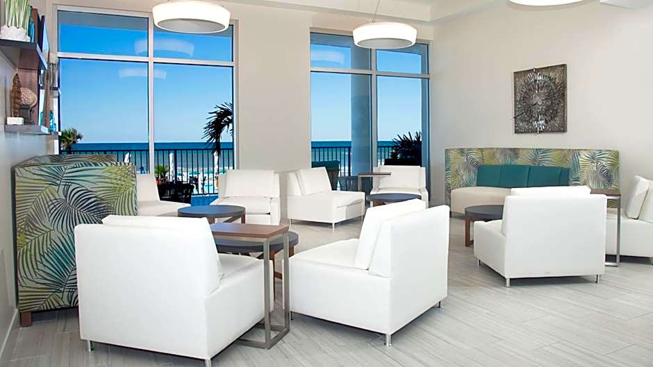 Holiday Inn Express & Suites Panama City Beach - Beachfront By IHG