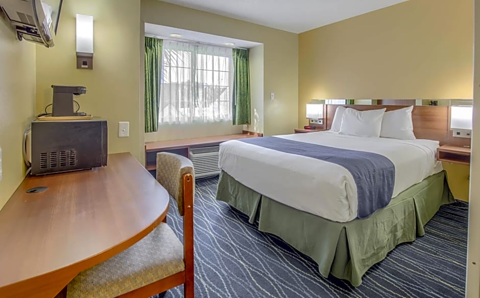 Microtel Inn & Suites By Wyndham Gulf Shores