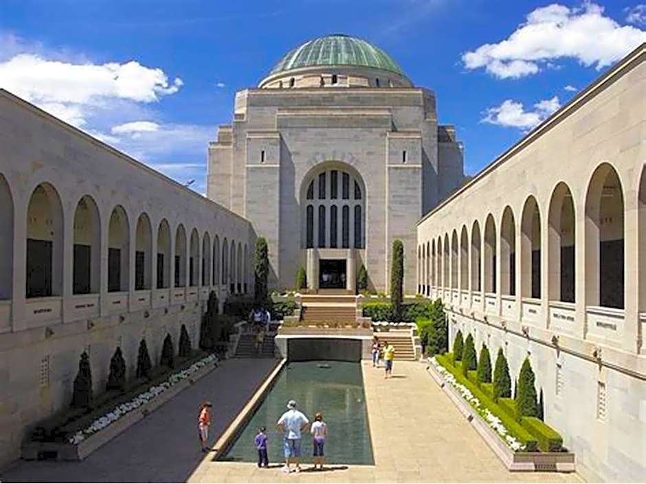 Oxley Court Serviced Apartments