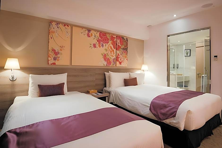 Aeris International Hotel