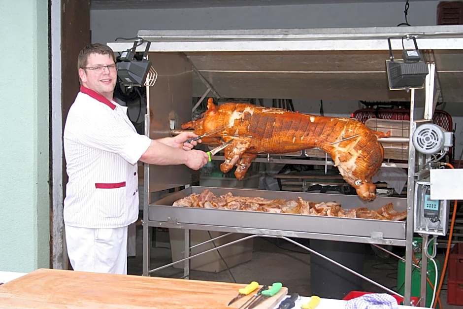 Hotel-Gasthof-Fleischerei - Zur alten Post