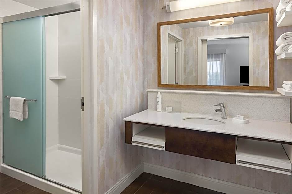 Hampton Inn By Hilton Minneapolis/Roseville, MN