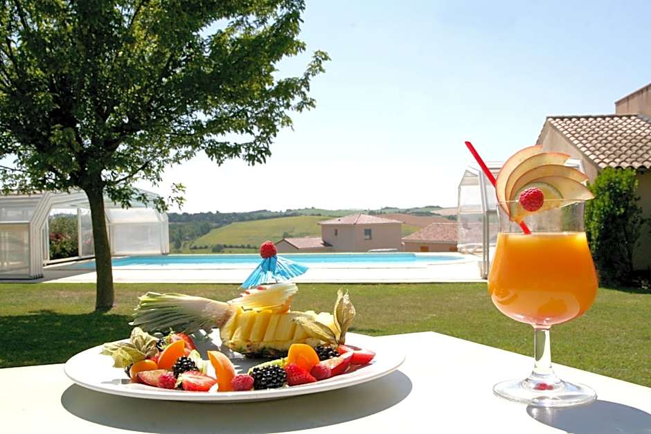 Logis Hôtel - Auberge du Pastel - Hôtel 3 étoiles et Restaurant