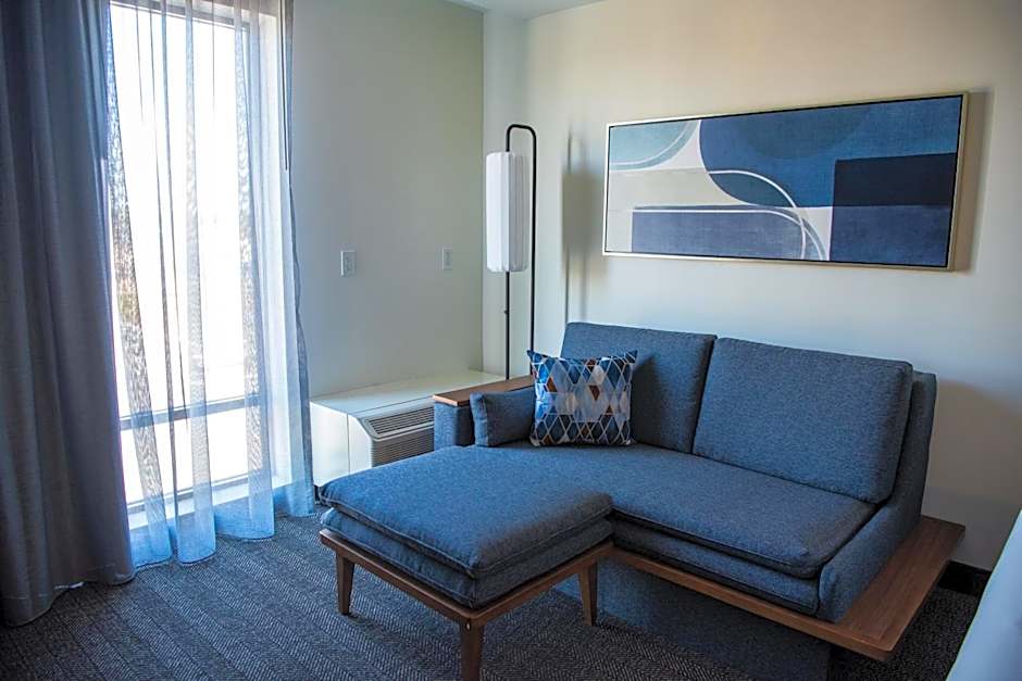 Courtyard by Marriott Lake City