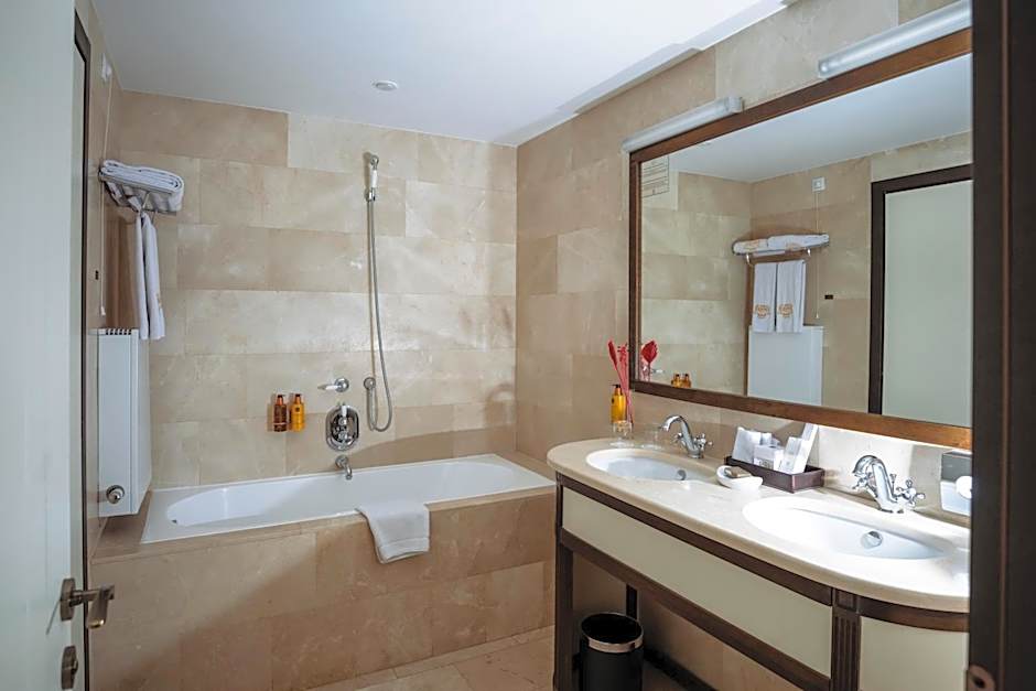 Epoque Hotel - Relais & Chateaux