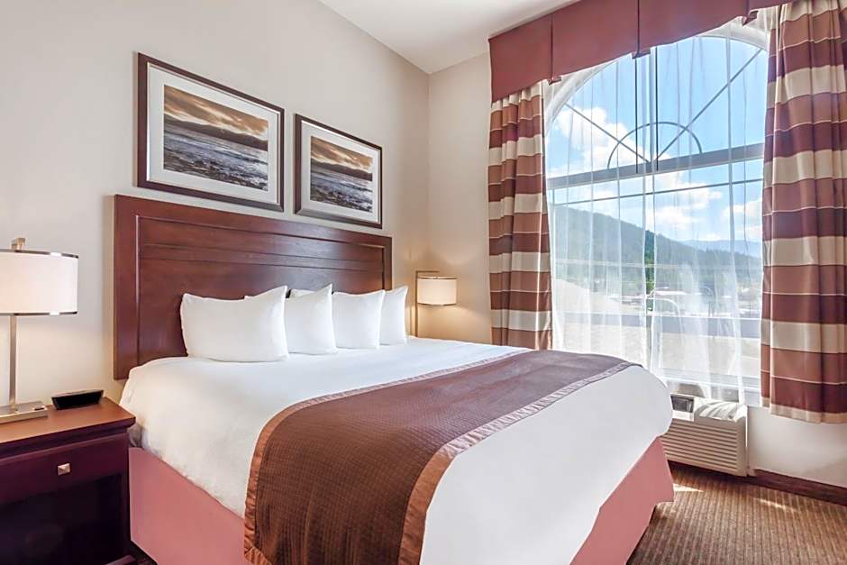 Ramada by Wyndham Creston