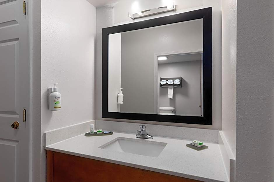 Baymont by Wyndham Moss Point/Pascagoula