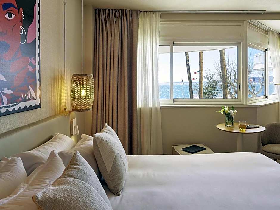 Mercure Saint Raphael Centre PLage