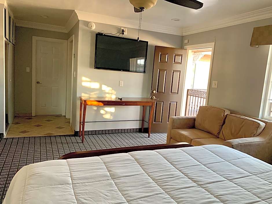 Photo 1 of 15 of 1 King Bed