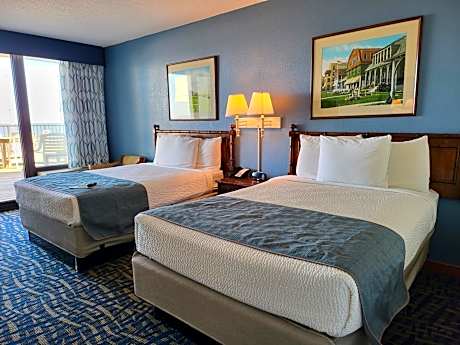 Standard room with Two Double Beds - Oceanfront - Private Balcony
