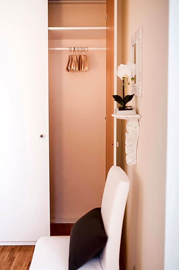 Parkside Apartment House