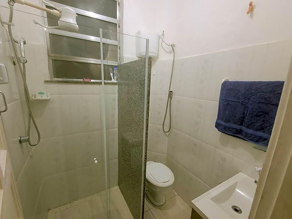 Casa com 2 Camas Queen e 1 King em Quartos Climatizados