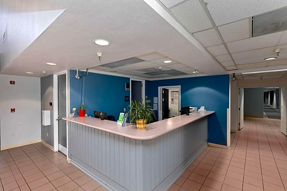 Studio 6 Suites Lake Havasu City AZ