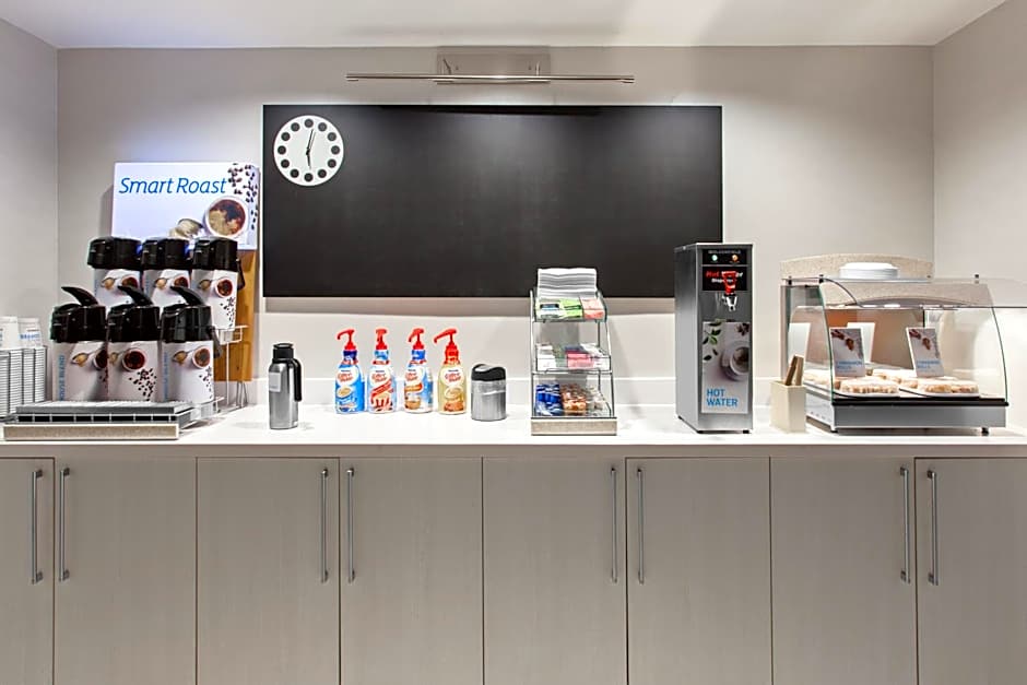 Holiday Inn Express West Los Angeles-Santa Monica By IHG