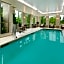 Courtyard by Marriott Atlanta Alpharetta/Avalon Area