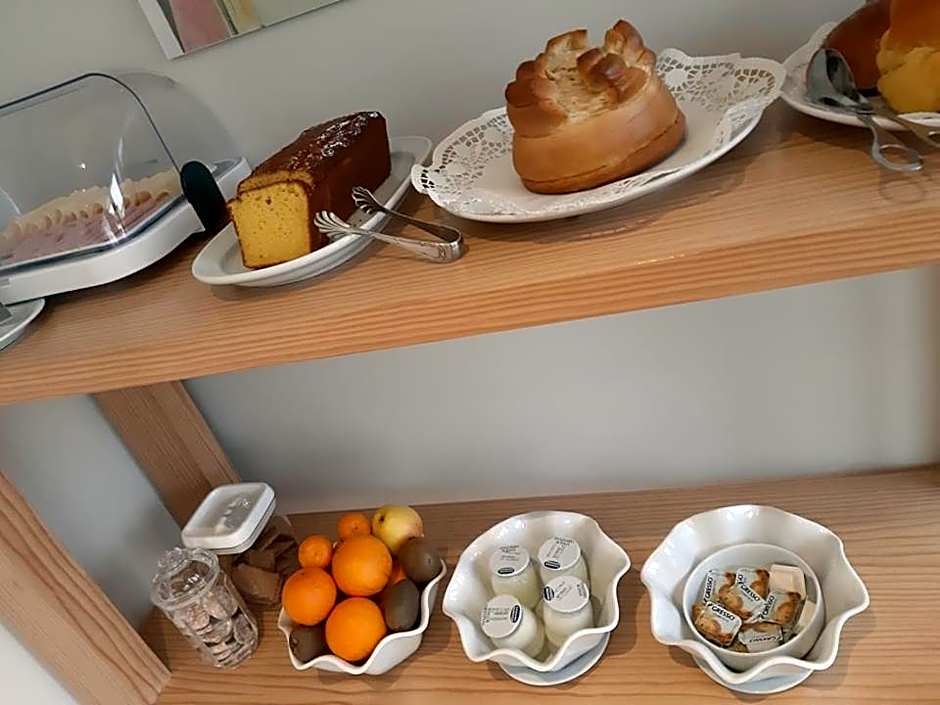 Feira Hostel & Suites