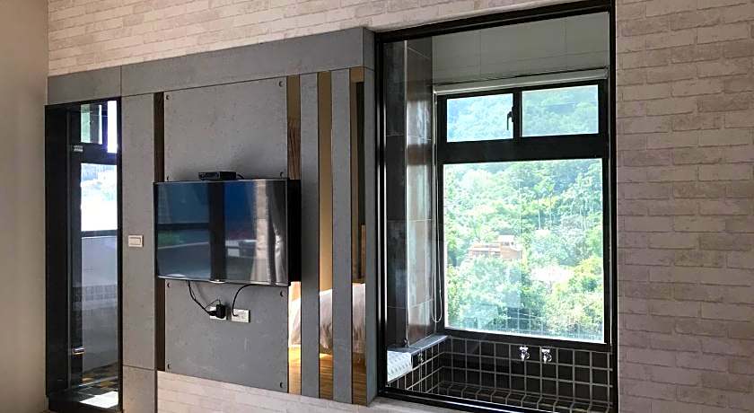 Ruo Shui Hotspring Hotel