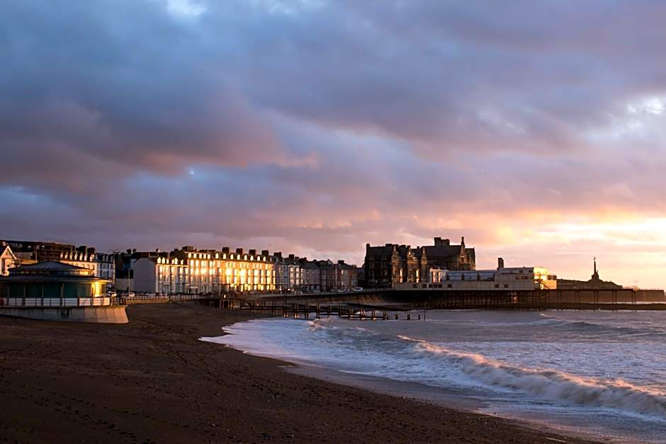 Plas Dolau Country Estate