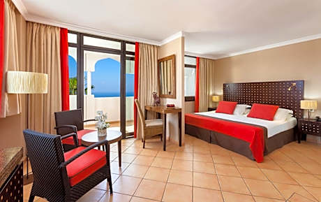 junior suite capacity 2