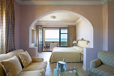 Deluxe Villa with Sea View and Private Pool