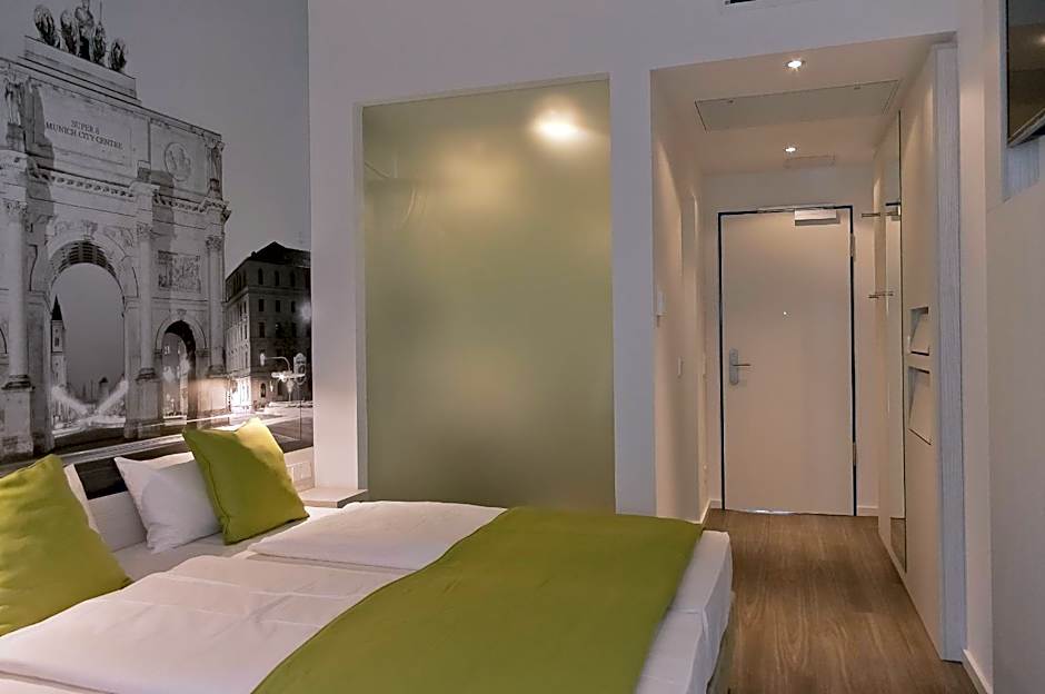 Super 8 by Wyndham Munich City North