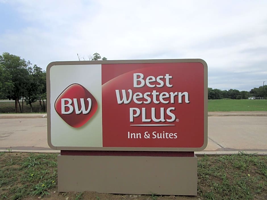 Best Western Plus Bonham