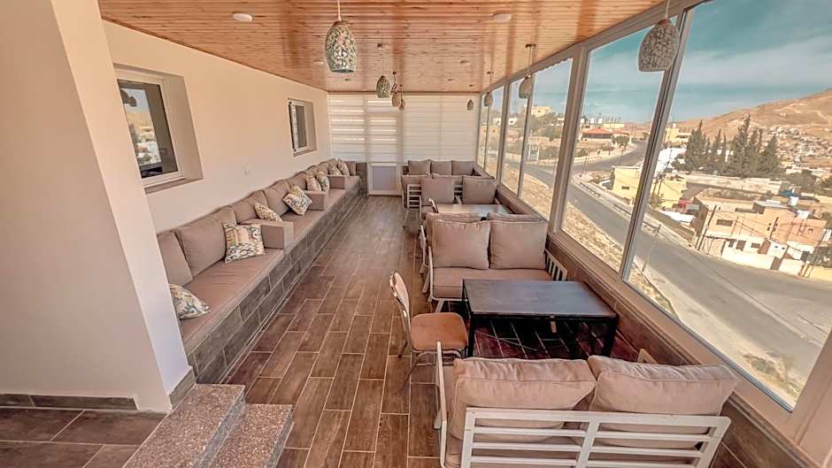 Beit Alshabaan Inn