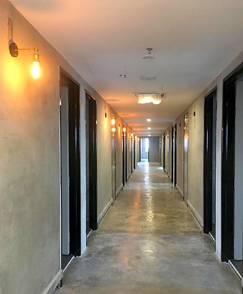 Sri Indar Hotel & Suites