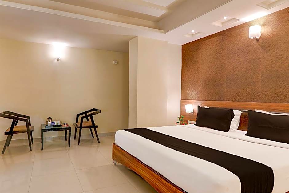 Super Townhouse Oak Madhapur Nera Regency