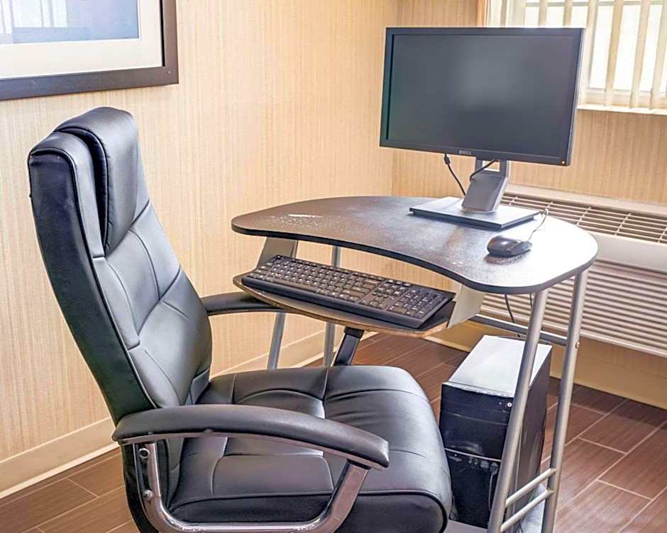Comfort Inn Kearney - Liberty