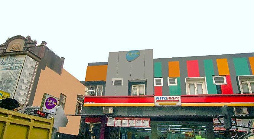 Urbanview Hotel FiFFa Kauman Malang