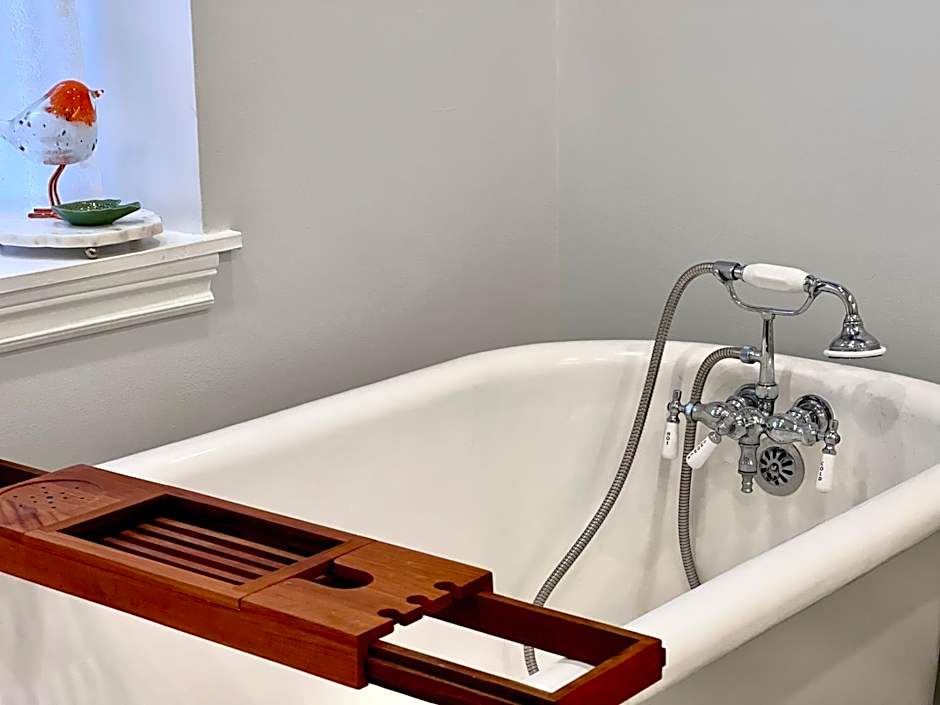 Charlotte's Rose Inn