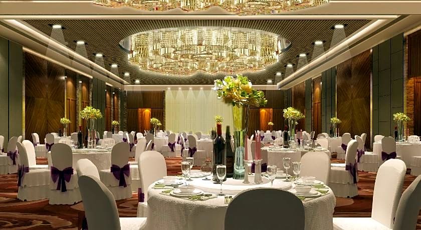 Howard Johnson IFC Plaza Ningbo Hotel