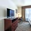 Cobblestone Hotel & Suites - De Pere