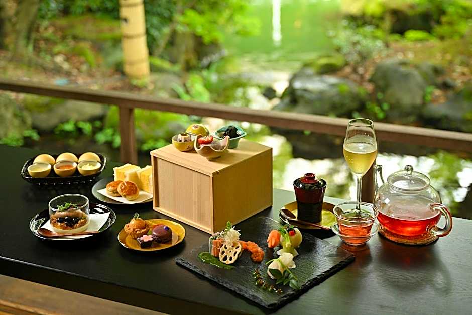 The Prince Kyoto Takaragaike, Autograph Collection