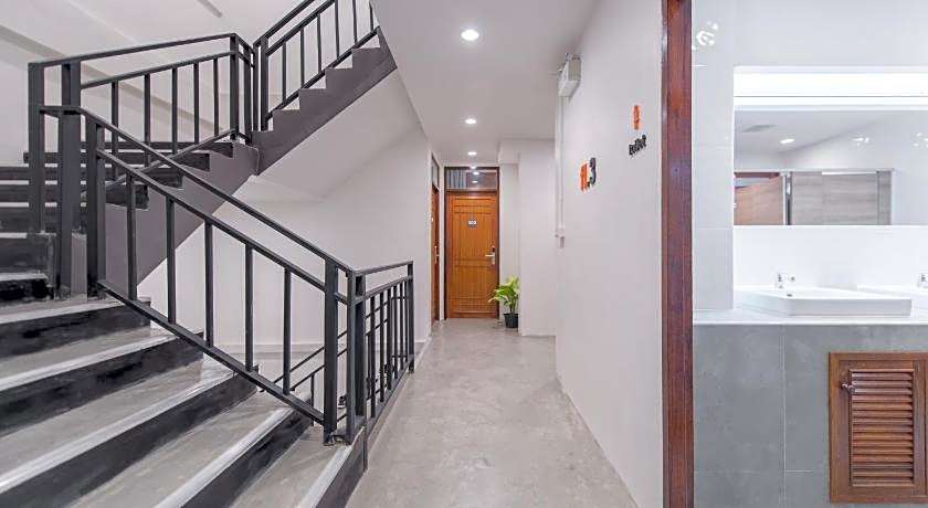 Tiny Taladnoi Hostel