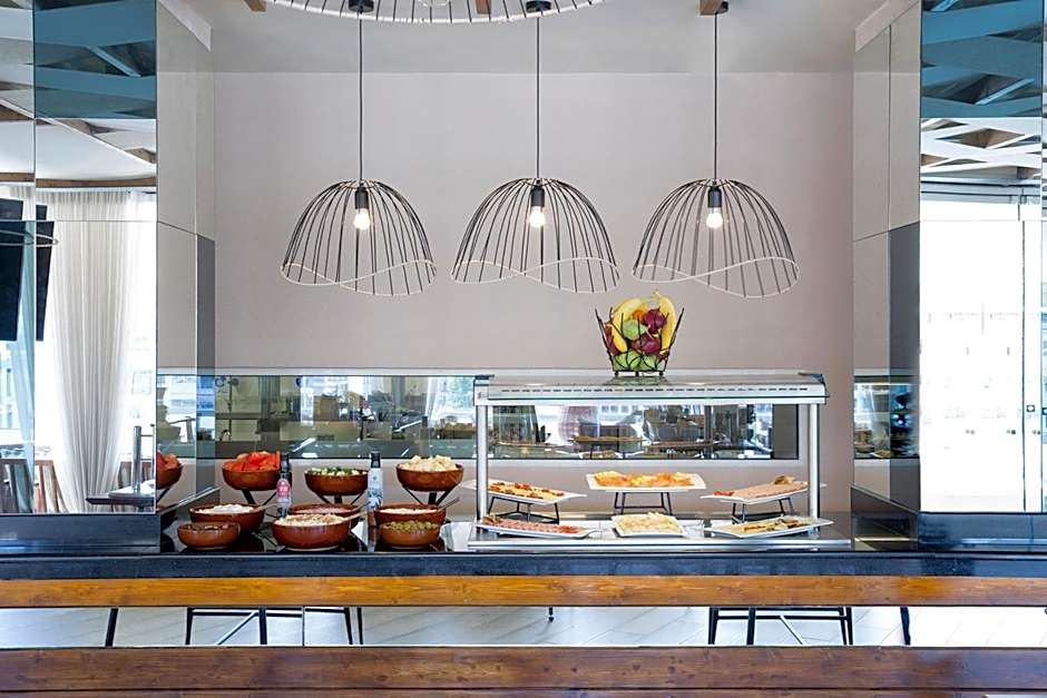 Wyndham Athens Residence