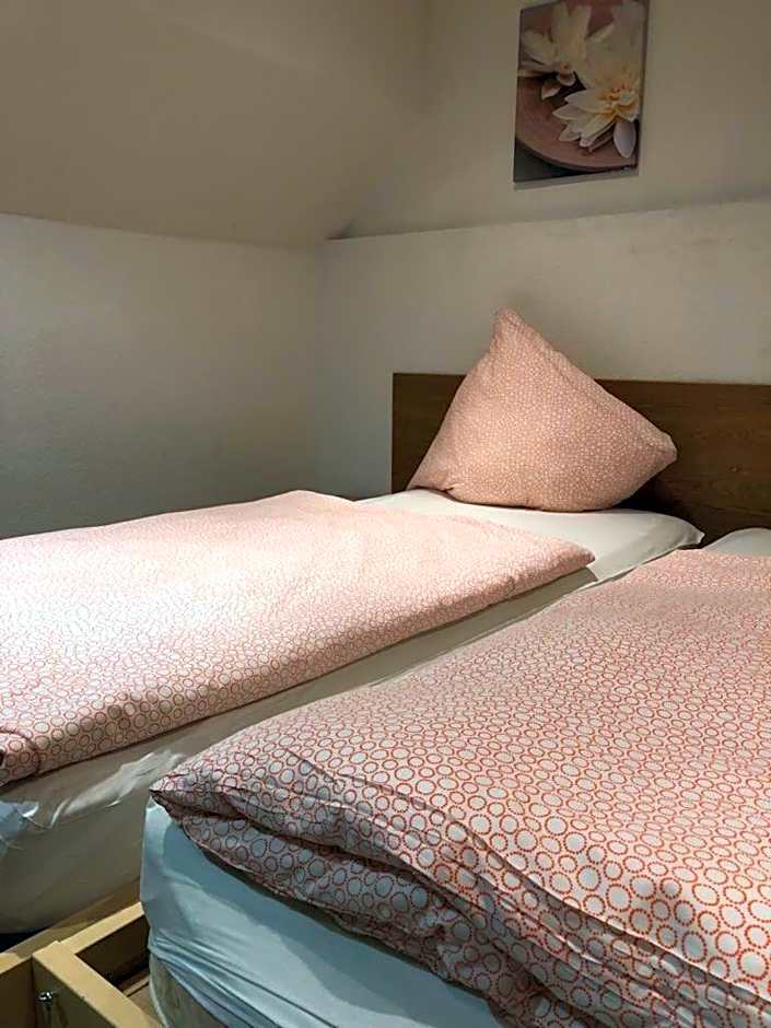 Balthasar Neumann Speiserei & Gästehaus - Zentrum Brühl -E-Ladestation, nähe Phantasialand