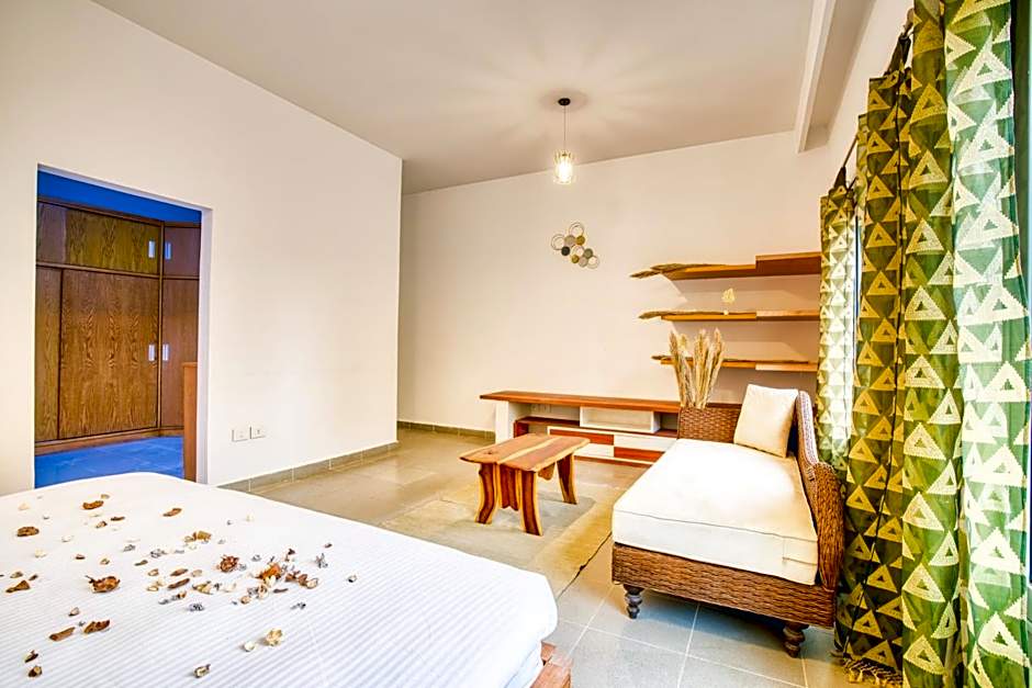 Spacious Garden Duplex near JW Marriott