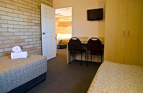 Family Room (2 Bed rooms)