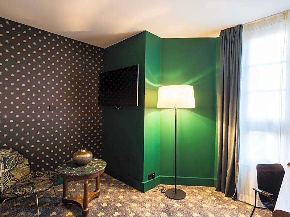 Aigle Noir Fontainebleau MGallery